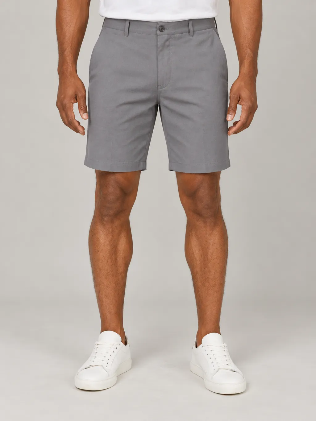 Short gris en tissu extensible