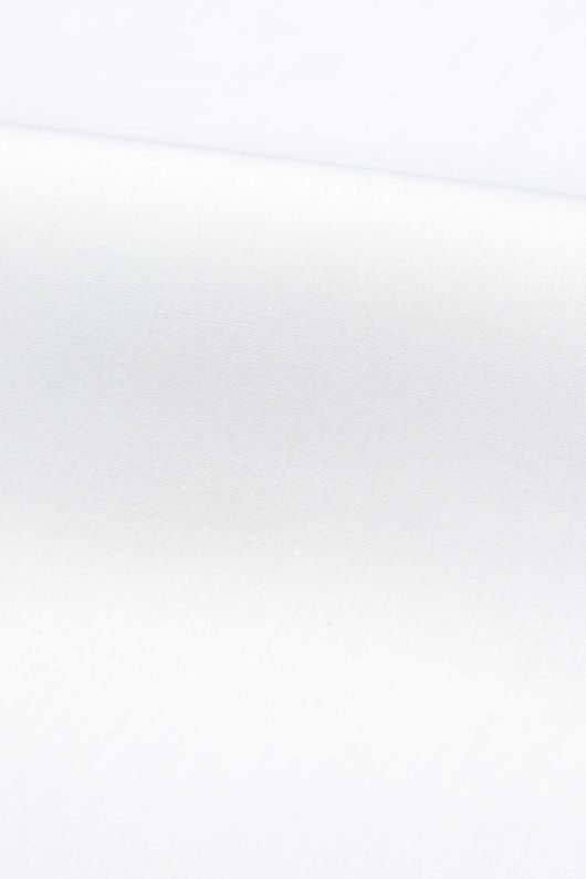 Ayton, white