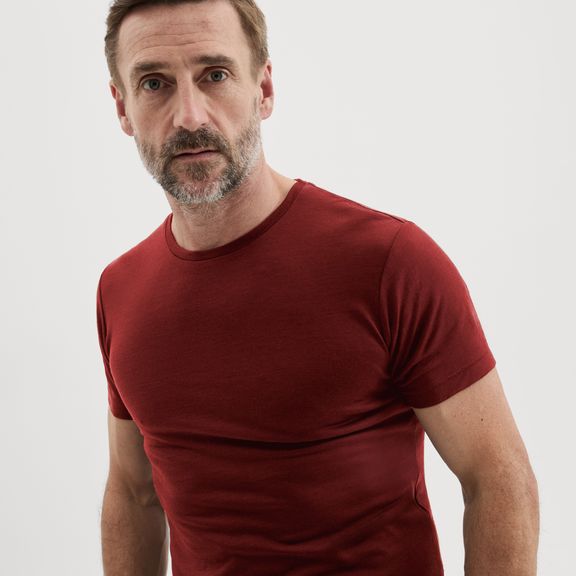 Merino Red 5152 shortsleeve.03.jpg