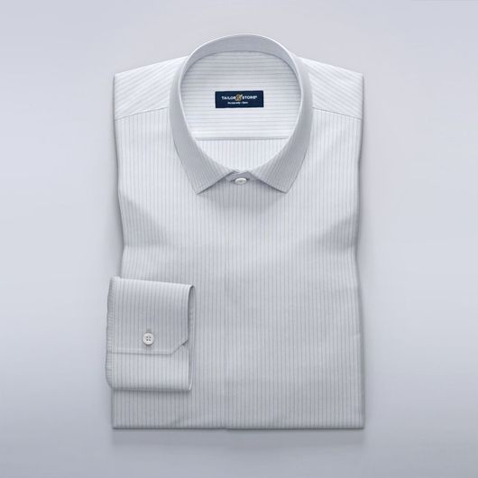 Hellblaues Business-Hemd für Damen mit dünnen Streifen