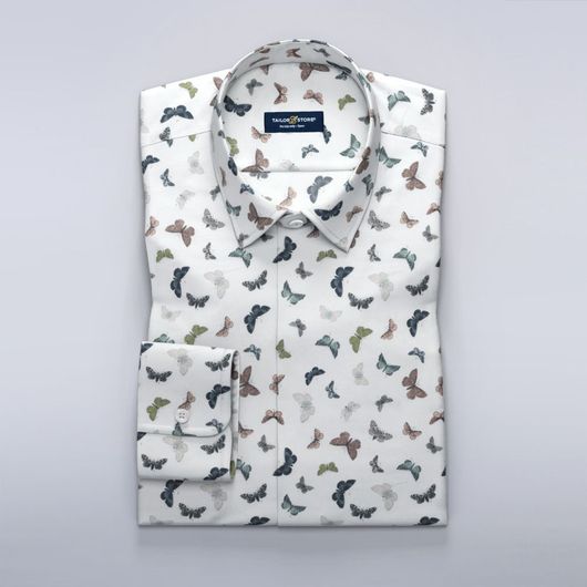 Satengskjorte med fargerikt sommerfuglprint