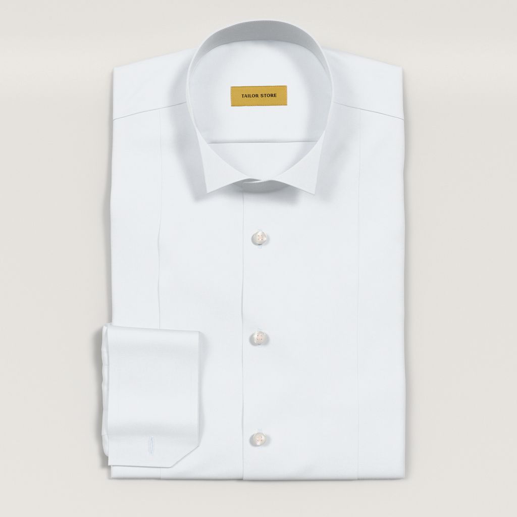 Chemise blanche classique avec une boutonnière pour boutons de smoking amovibles