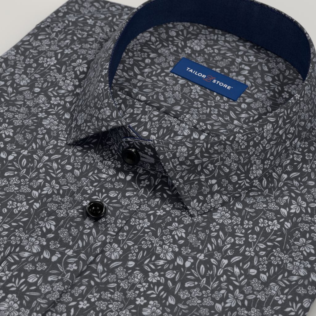Chemise en popeline à motifs floraux bleu marine avec des détails contrastés bleu marine