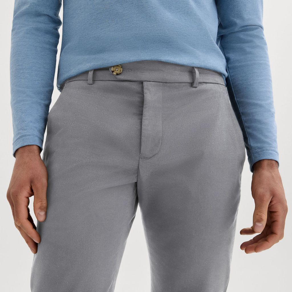 Graue Stretch-Chinos