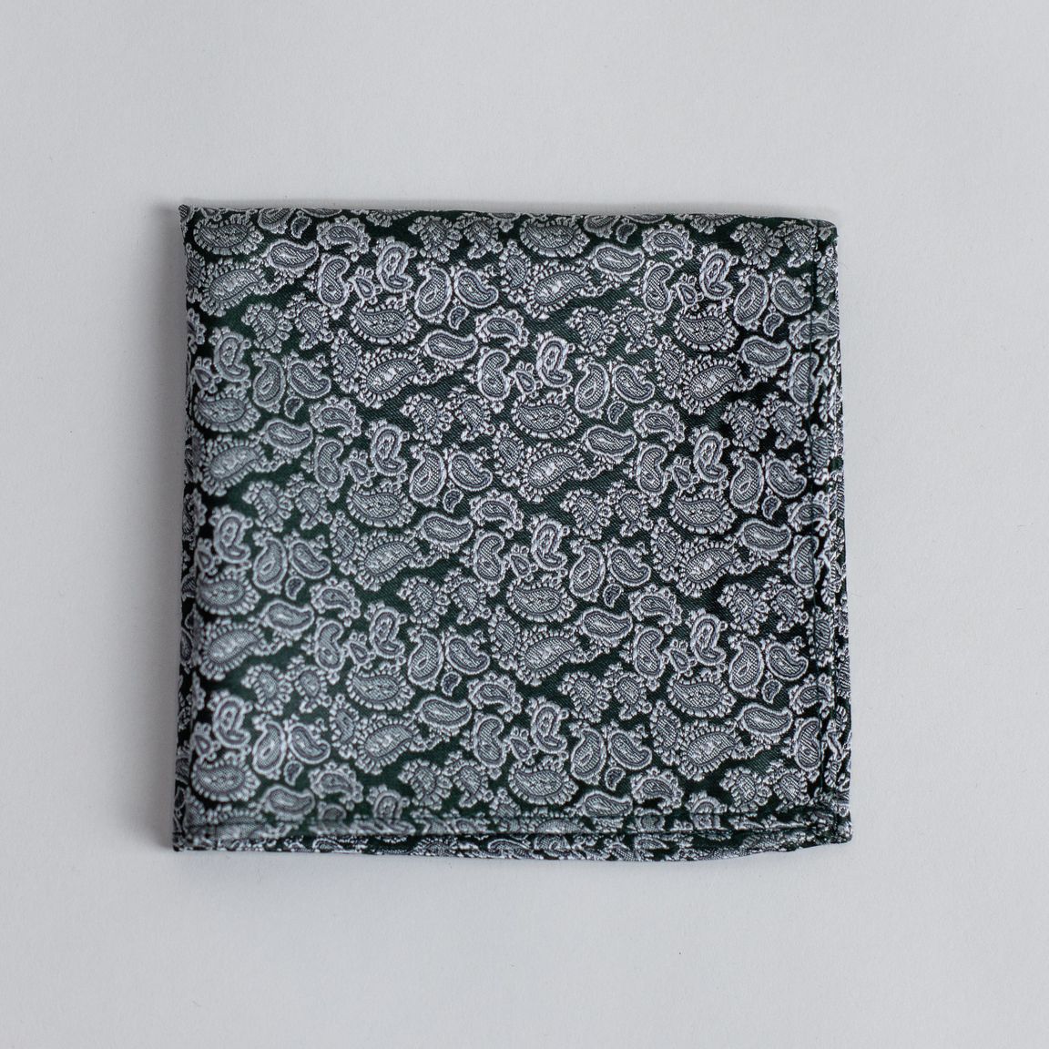 Vihreä paisley-kuvioitu taskuliina