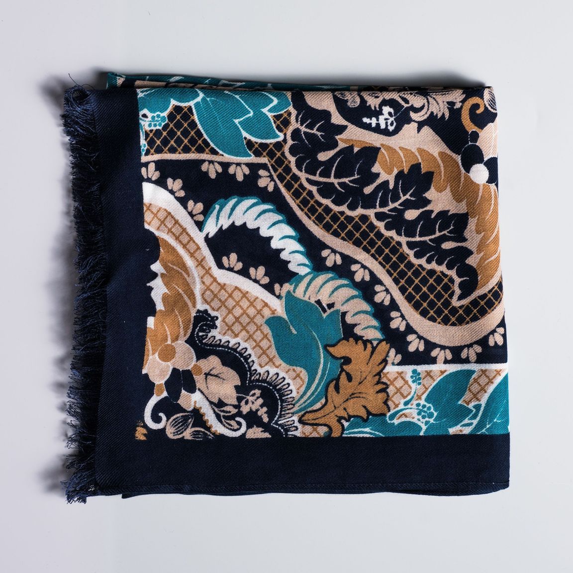 Paisley viscose scarf