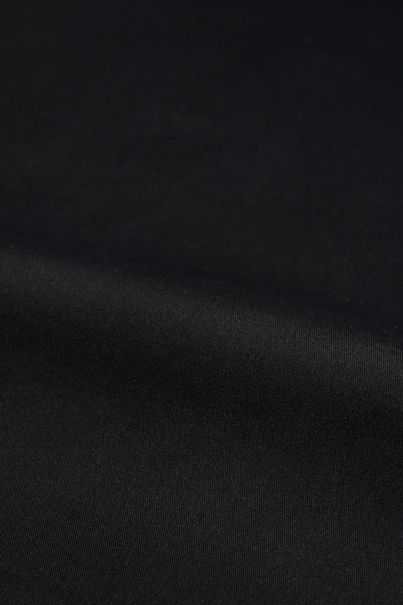 Chino extensible noir