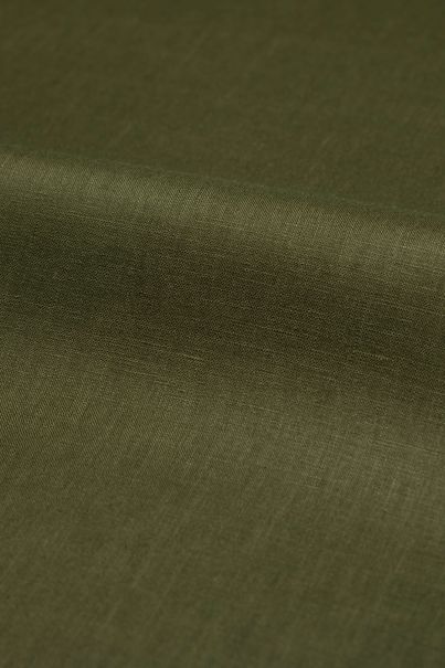 Chemise en lin vert foncé à manches courtes