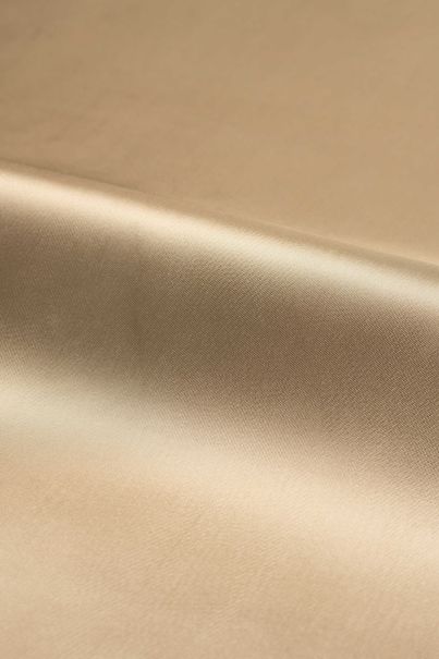 Guildford, golden sand