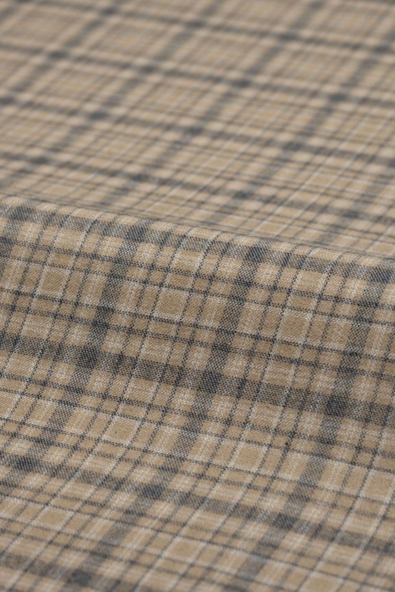 5209-Colchester, black and beige.jpg