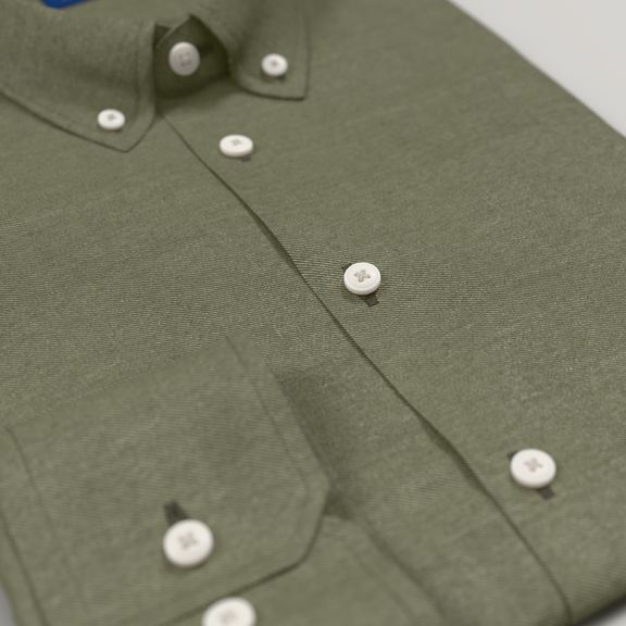 15541-rochester-green-men-s-shirt-5389ba-catalogue_detail_placket-tailor-store.jpg