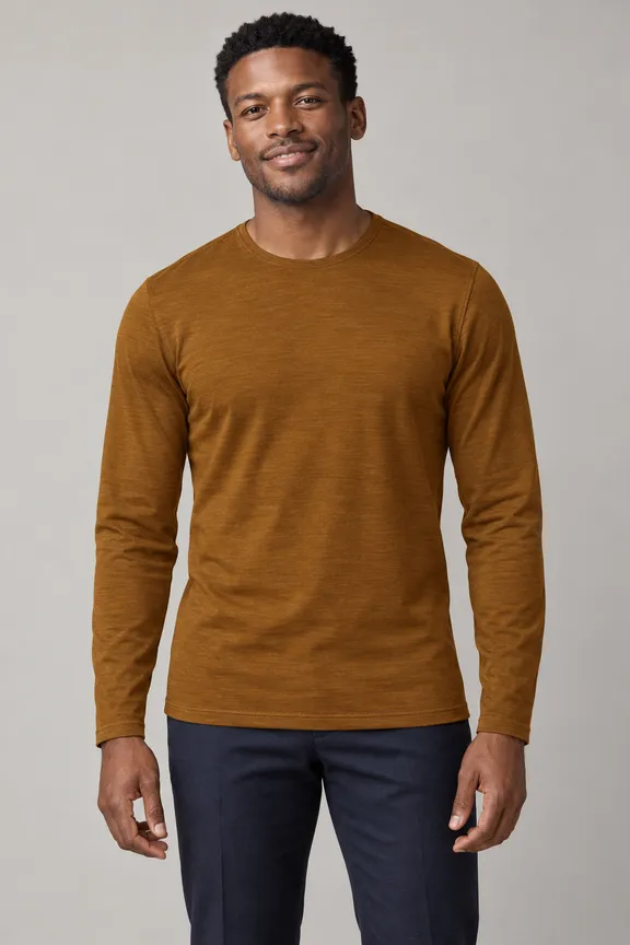 catalog/15764_tshirt_long_sleeve_crew_neck_stitched_fabric_5151_model_002_pose_010_tshirt_regular_material_merino_knit_bg_11_nopocket_untucked_e4g1h1_upper_body_front.png