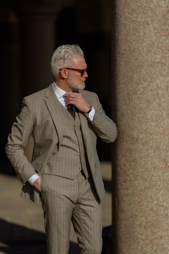 catalog/Giovi-beige-suit.jpg