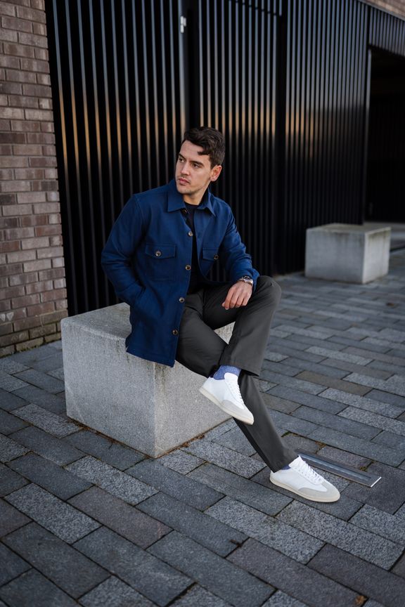 Krum01_Chinos.Dover.Gray.jpg