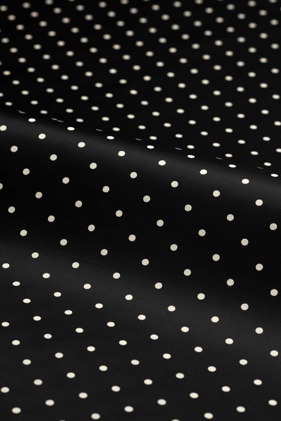 fabric-images/4778 - Riverdale, black and white-v3.jpg