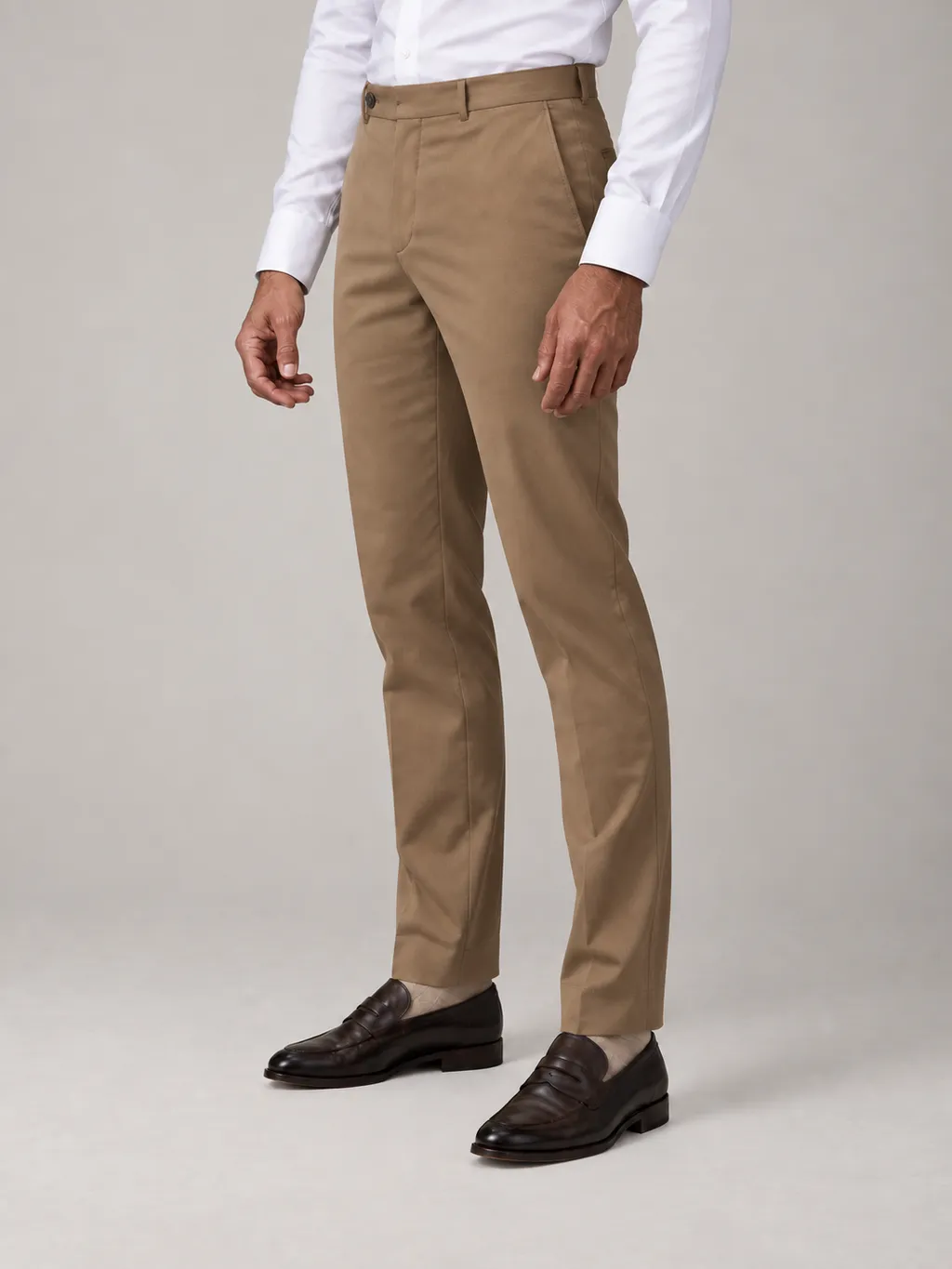 Maßgeschneiderte Chino-Hose aus dunklem Khaki-Twill