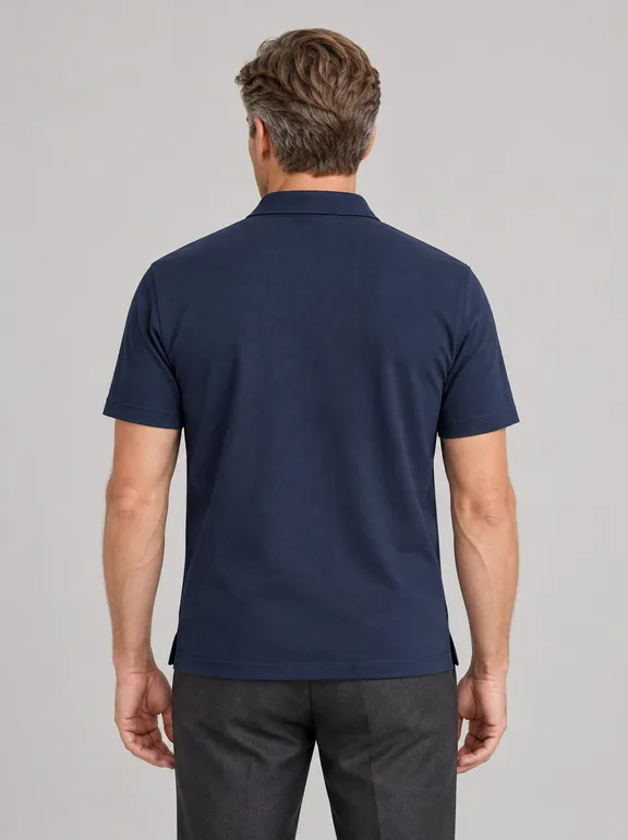 13926-grindlays-navy-polo_short_sleeve_polo_collar_two_buttons_fabric_4598_model_042_pose_003_polo_regular_material_pima_pique_bg_11_nopocket_untucked_e0g0h0_upper_body_back.png