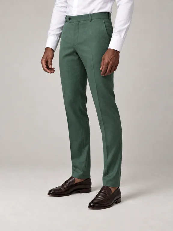 catalog/44-montura-green-suit-3q.png
